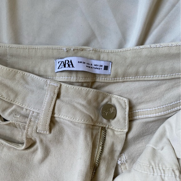 Zara beige high waisted slim boot cut jeans with split hem size 6 - Picture 3 of 3